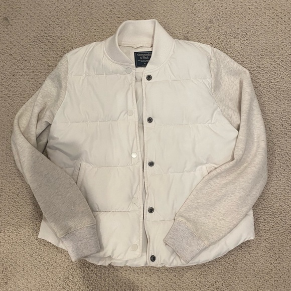 Abercrombie White Puffer Jacket - Picture 2 of 3